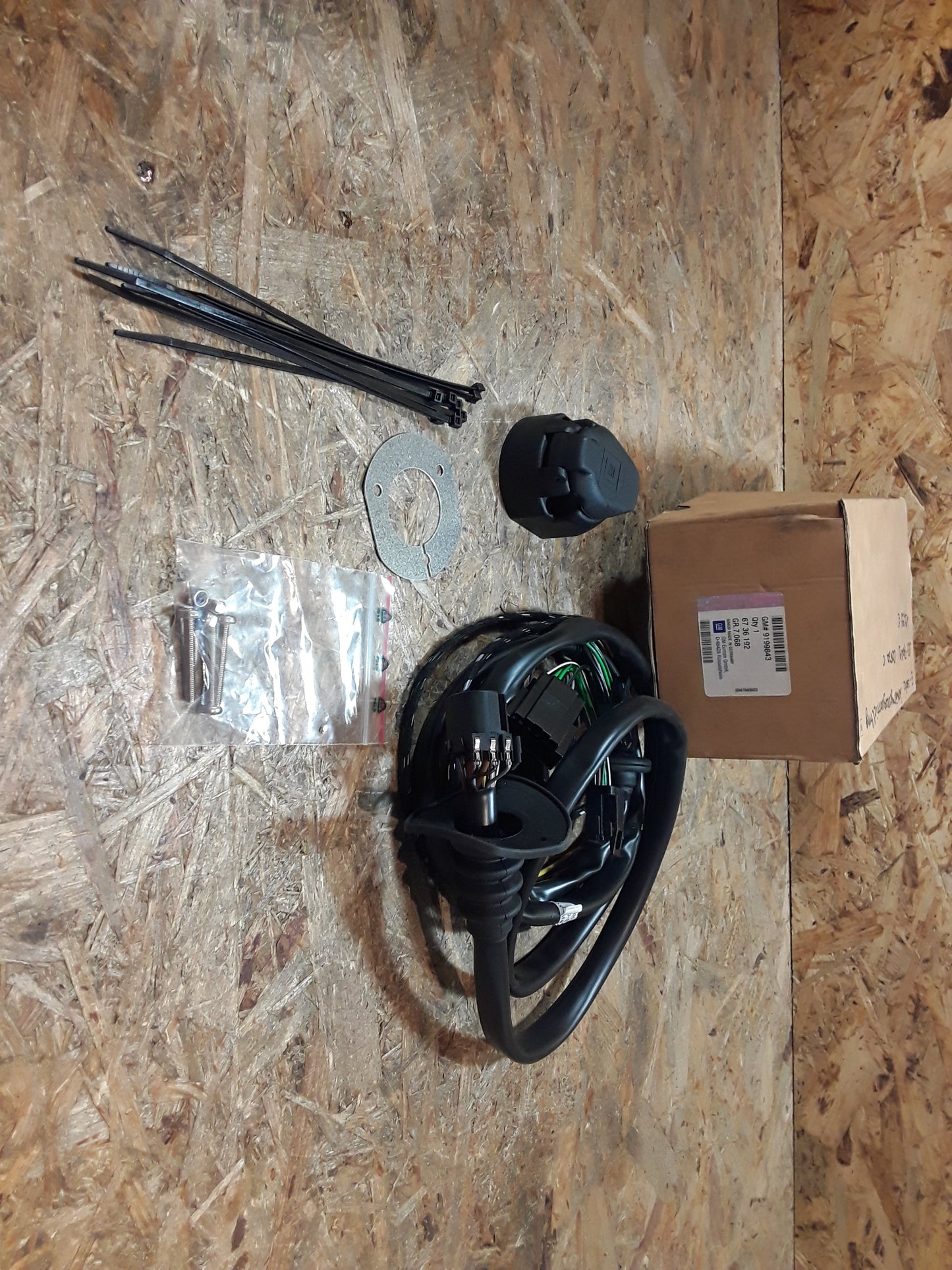 Corsa C Esatz Anhängerzugvorrichtung 13-polig original GM Opel NEU
