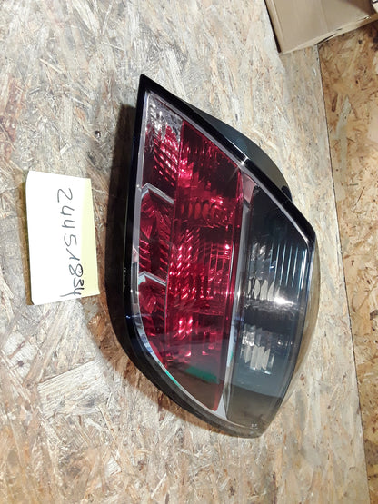 Astra H GTC Rückleuchte rechts (leichte Kratzer, siehe Bild) original GM Opel NEU
