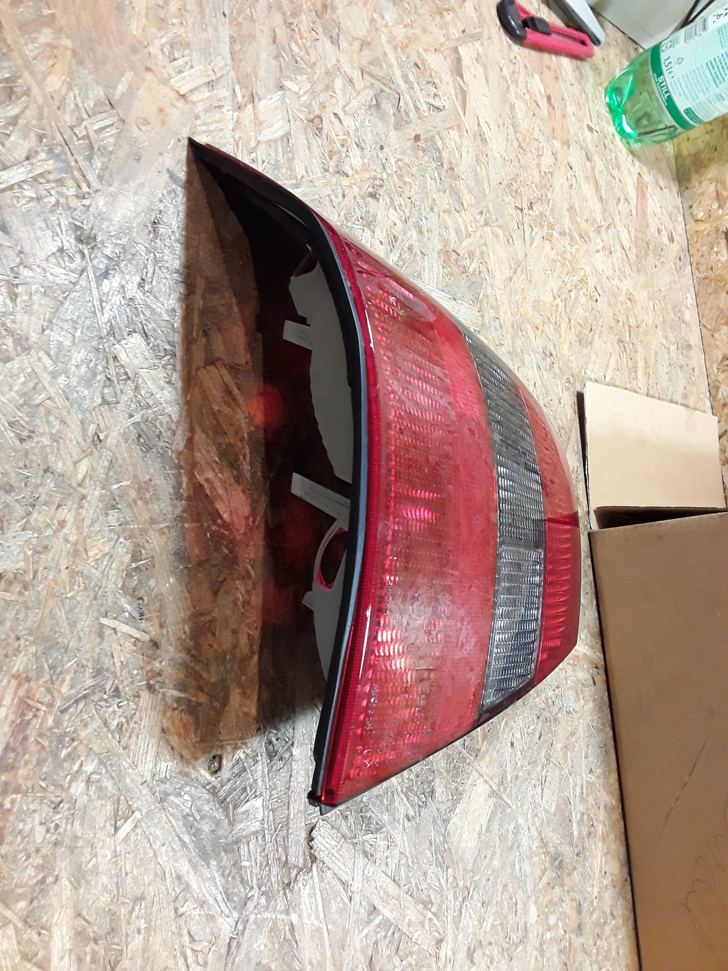 Vectra B  Heckleuchte links original GM Opel NEU