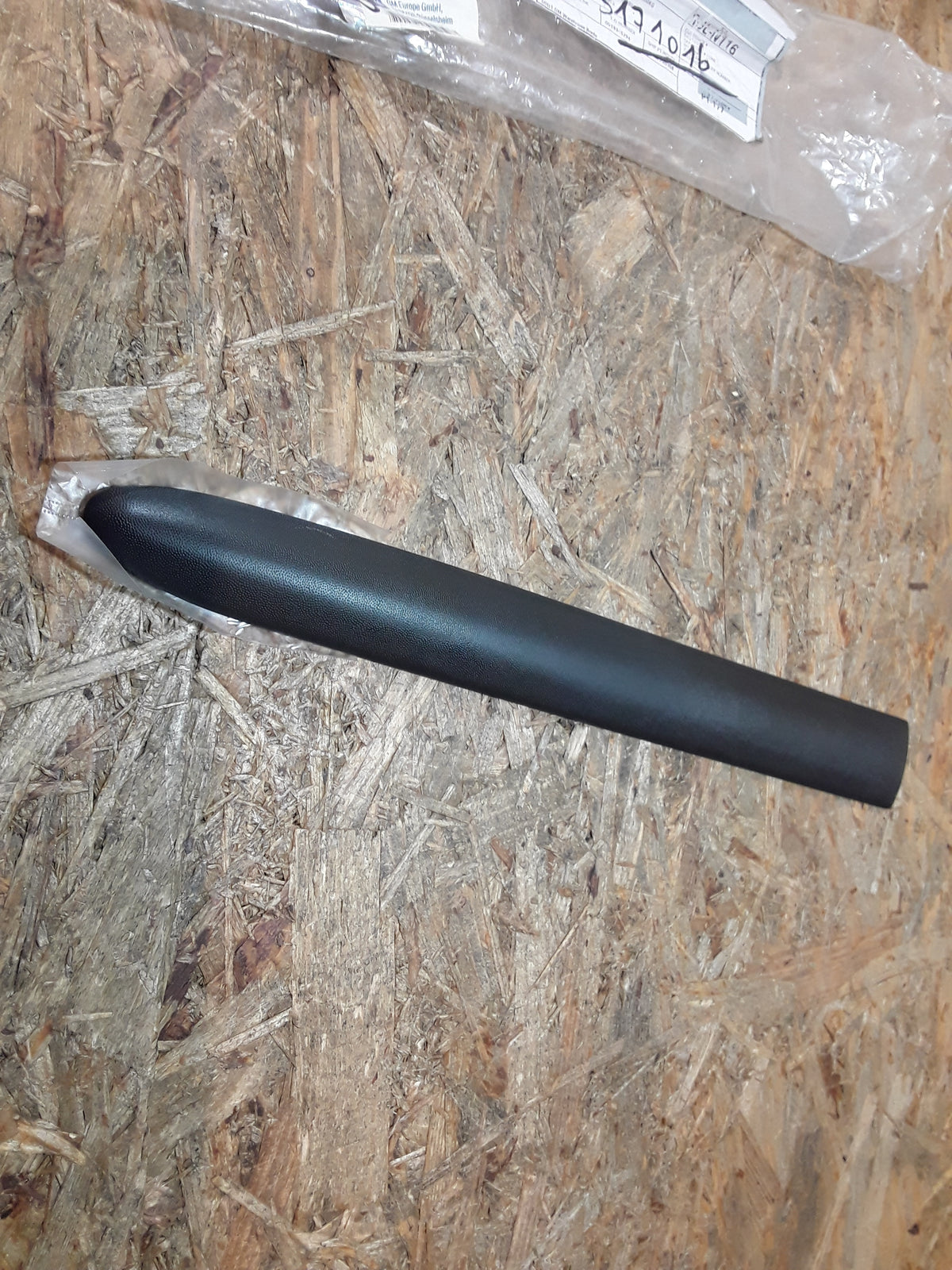 Corsa B Schutzzierleiste hinten rechts original GM Opel NEU