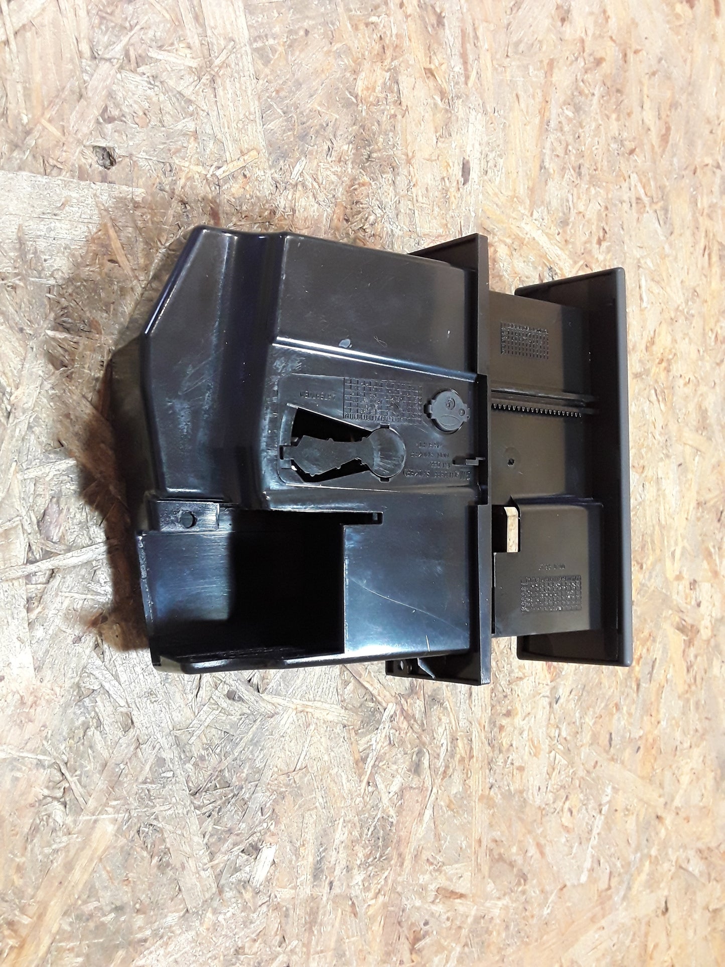 Meriv A Aschenbecher vorne original GM Opel NEU