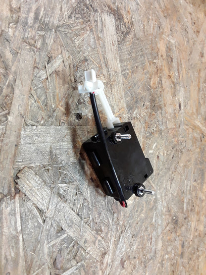 Chevrolet Kalos Aveo Captiva Spark Kofferraumverschluss Motor original GM NEU