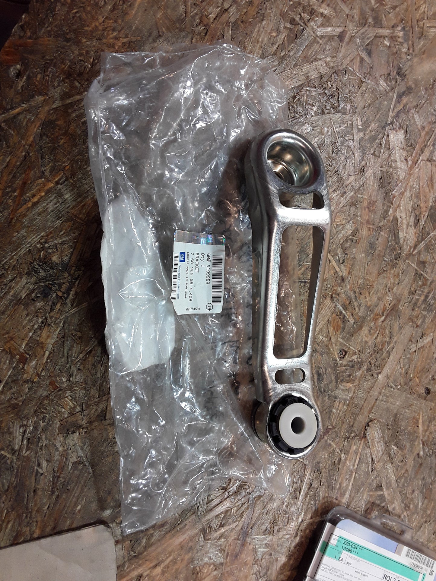 Corsa C Halter hinten Schwunghebelschaltung original GM Opel NEU