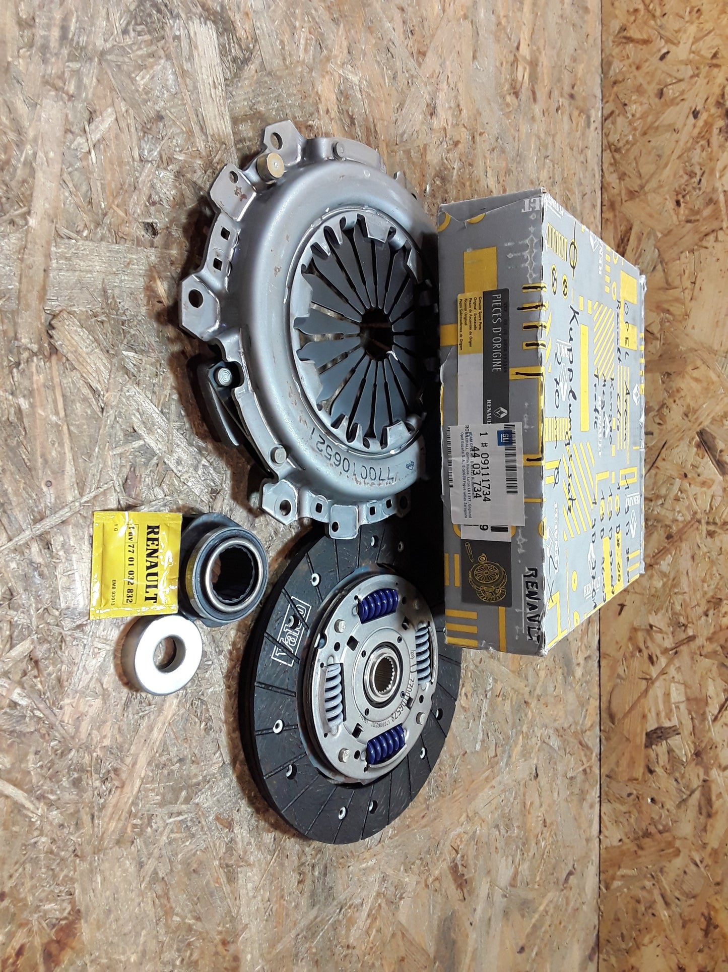 Opel Arena Renault Clio / Kangoo / Megane / Trafic Kupplungssatz 270mm Durchmesser original GM Renault NEU