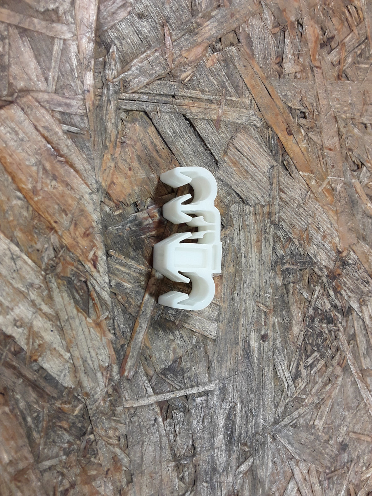Corsa B Tigra A Clip an Kraftstoffverdampfung original GM Opel NEU