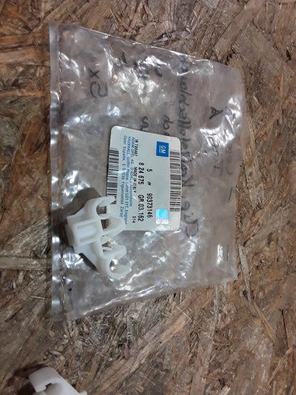Corsa B Tigra A Clip Kraftstoffschlauch an Bodenblech hinten original GM Opel NEU