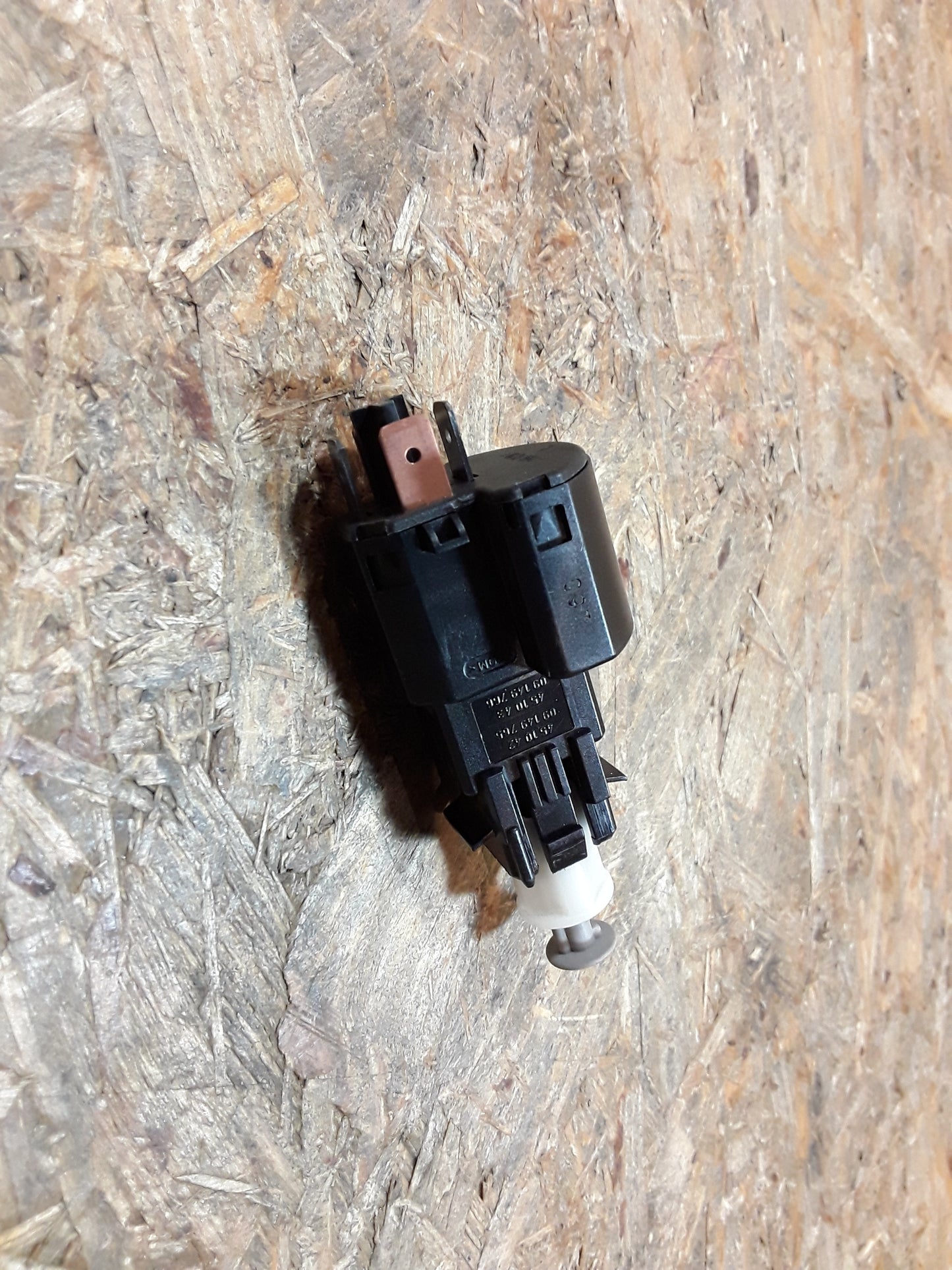 Omega B Bremslichtschalter original GM Opel NEU
