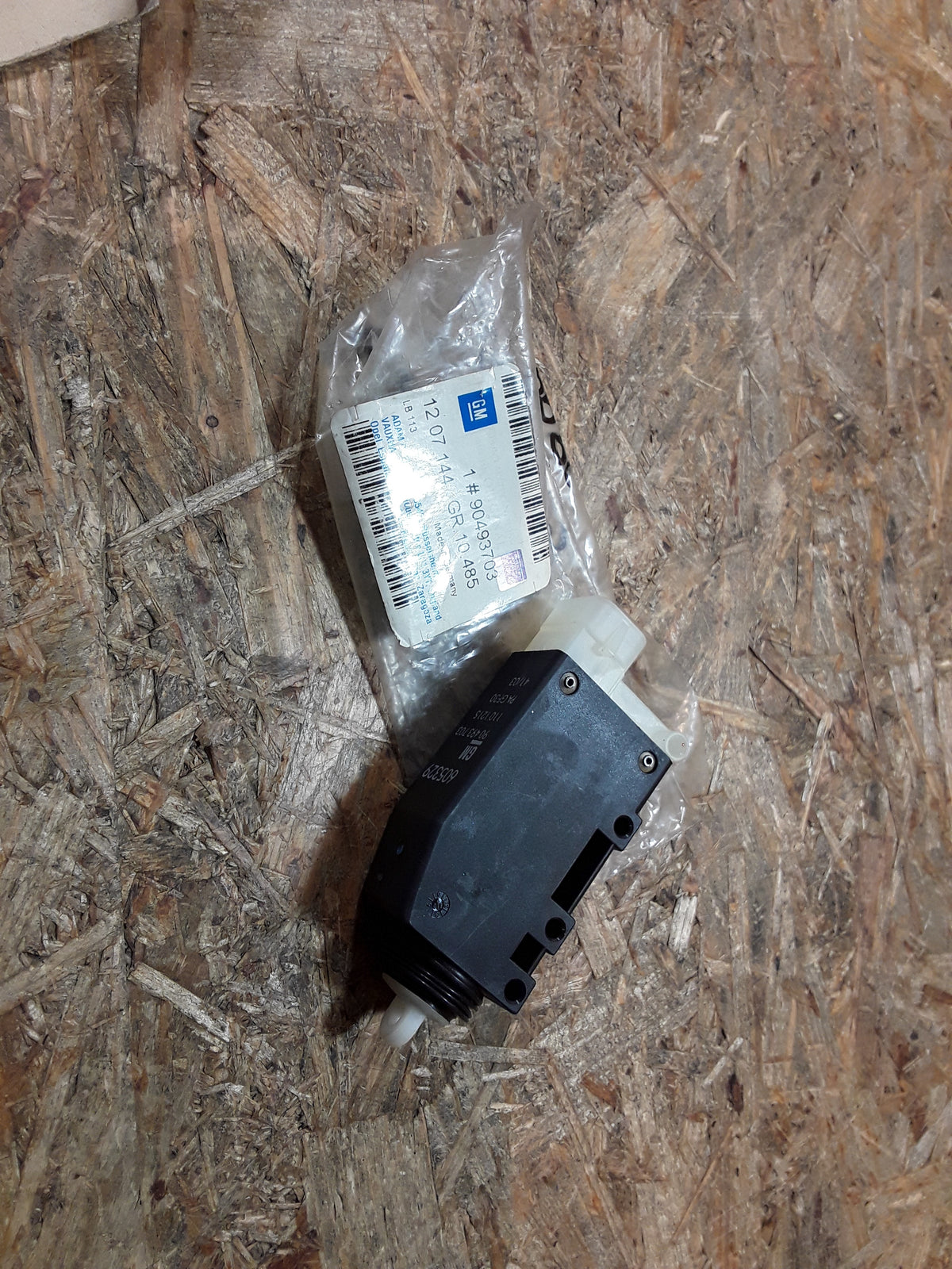 Saab 9-3 YS3D Stellmotor Zentralverriegelung original GM Opel NEU