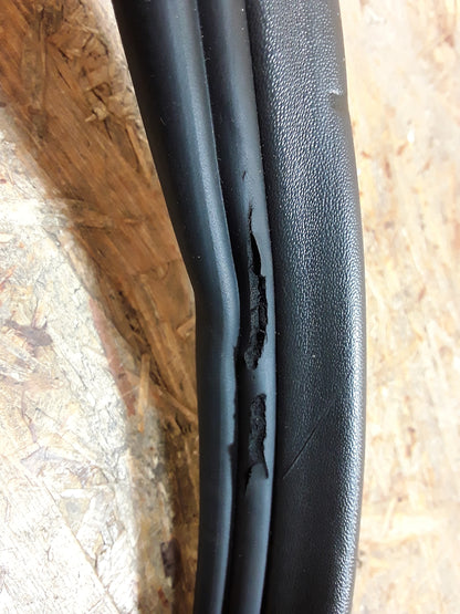 Astra F Türgummidichtung hinten links rechts (Leichte Beschädigung) original GM Opel NEU