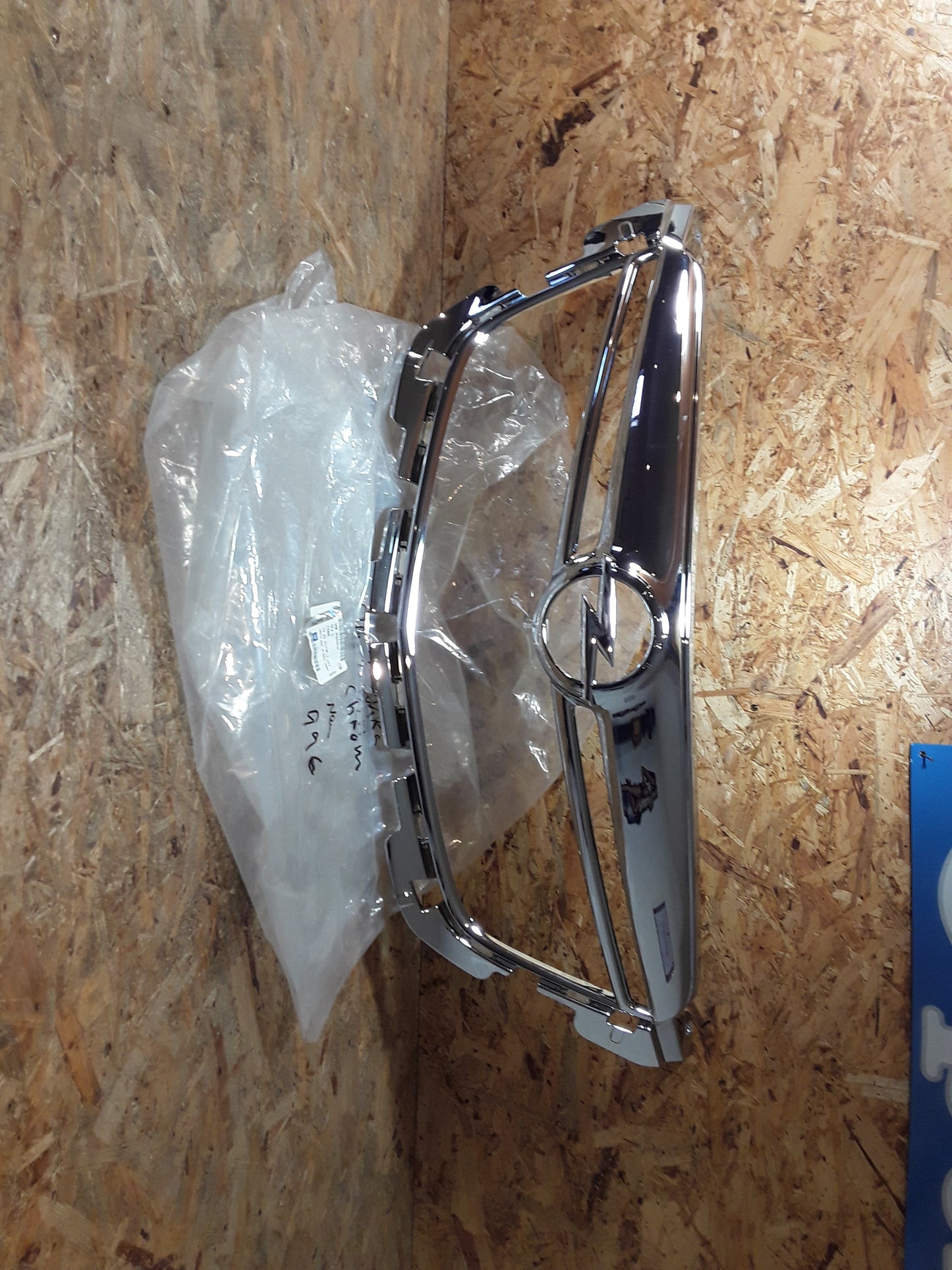 Mokka Kühlergrill Chrom original GM Opel NEU