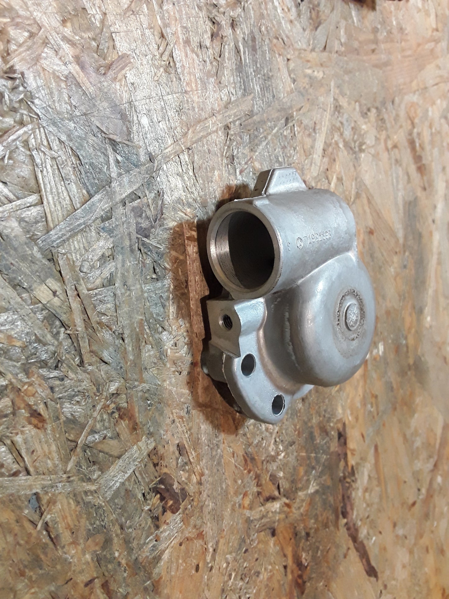Kadett A-C 1,0-1,2 Gehäusedeckel Differential Hinterachse original GM Opel NEU