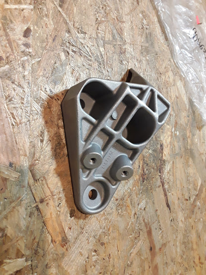 Calibra Vectra A Motorhalter original GM Opel NEU