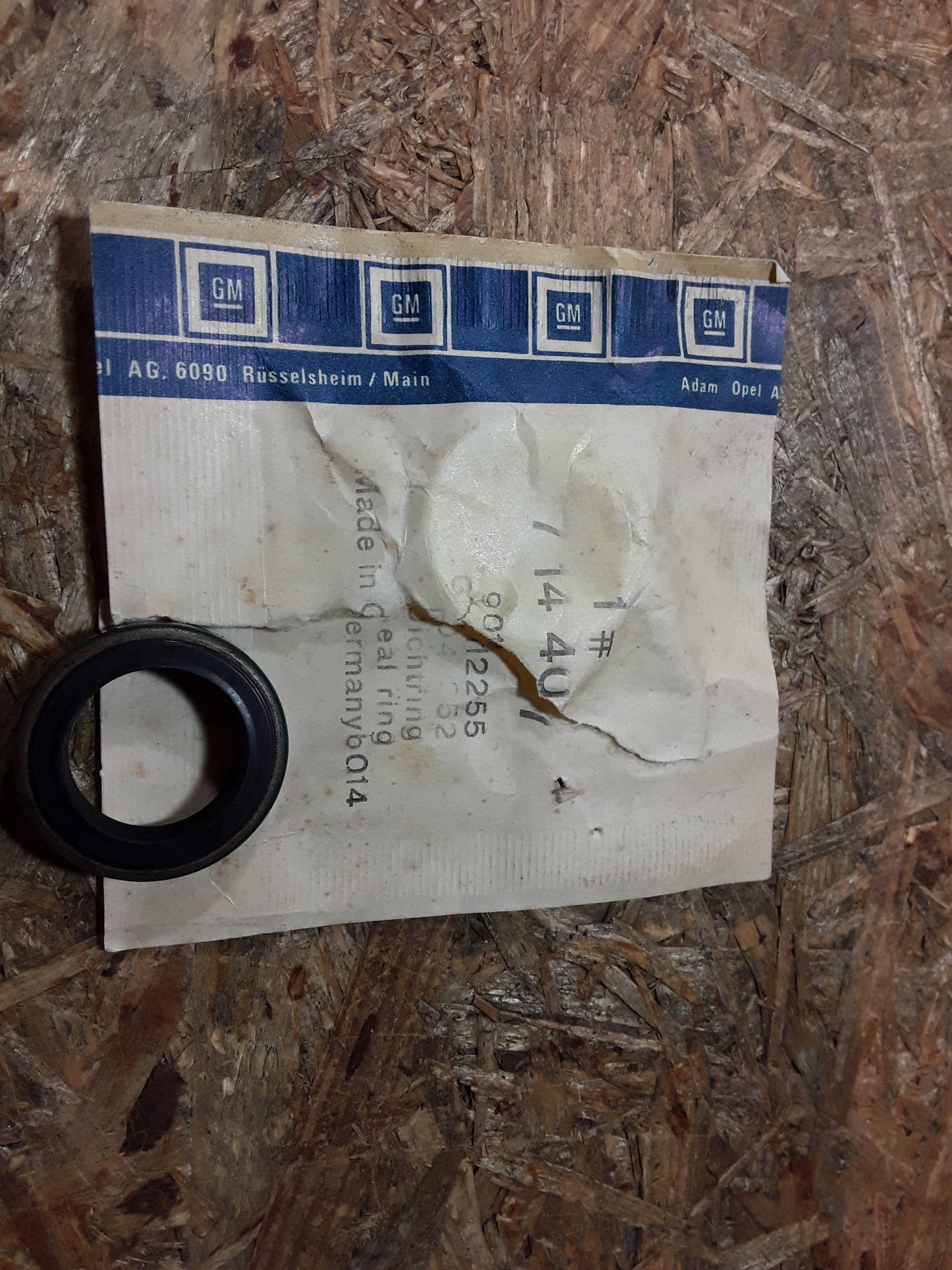 Kadett E Ascona C Dichtring Simmerring an Getriebe original GM Opel NEU
