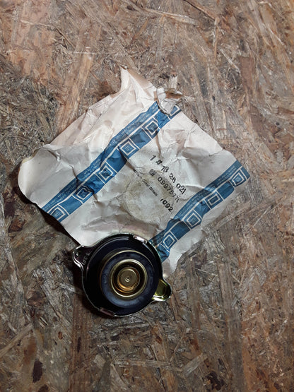 Commodore B Kühlerdeckel original GM Opel NEU
