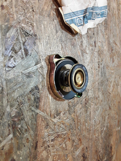 Commodore B Kühlerdeckel original GM Opel NEU