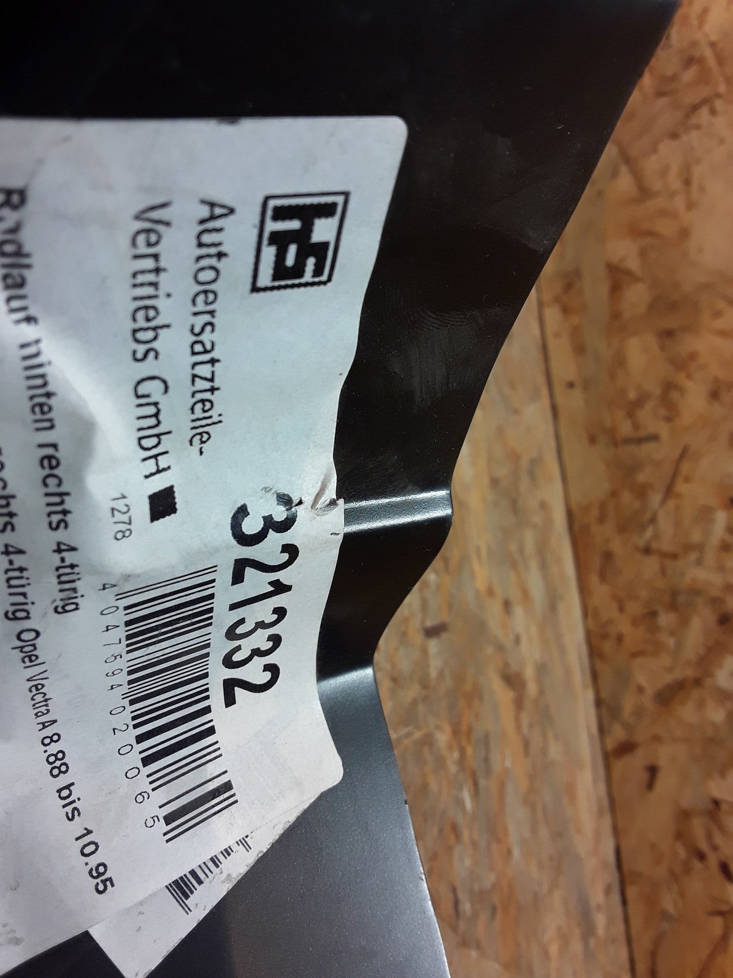 Vectra A 8.88-10.95 Bj Radlauf hinten original HS NEU
