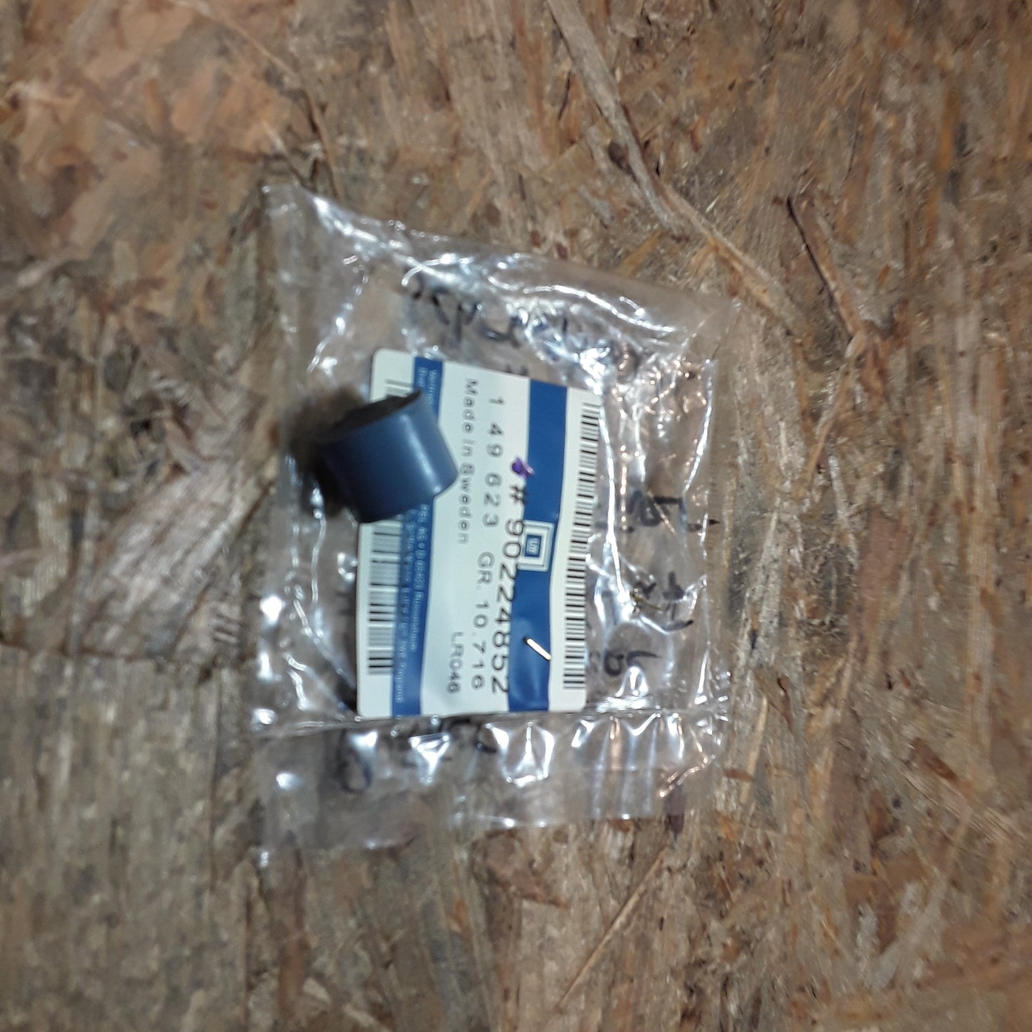 Astra F 3-Türer Puffer Fensterführungsschiene original GM Opel NEU