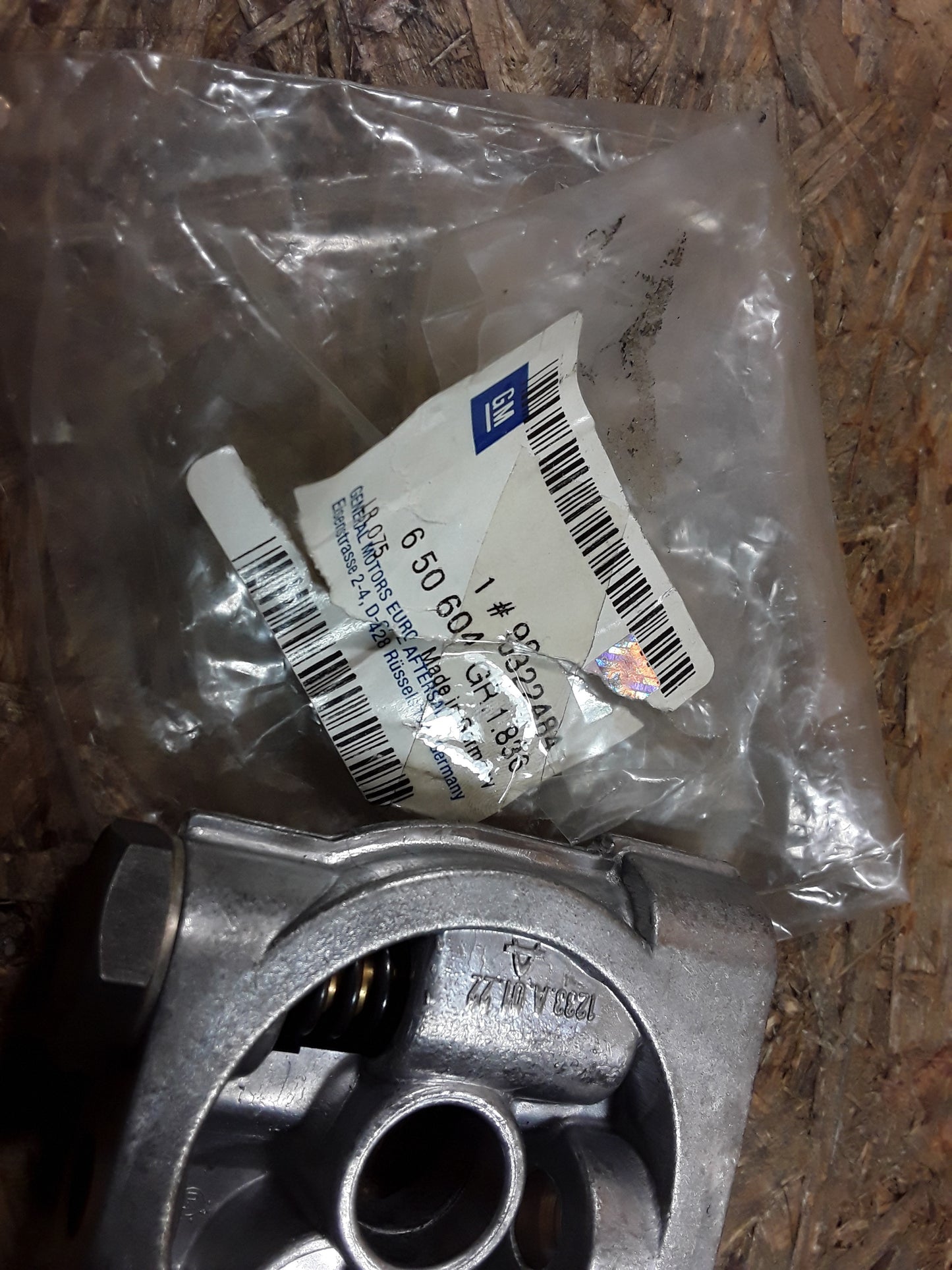 Calibra Gehäuse Temperaturregler Motoröl original GM Opel NEU