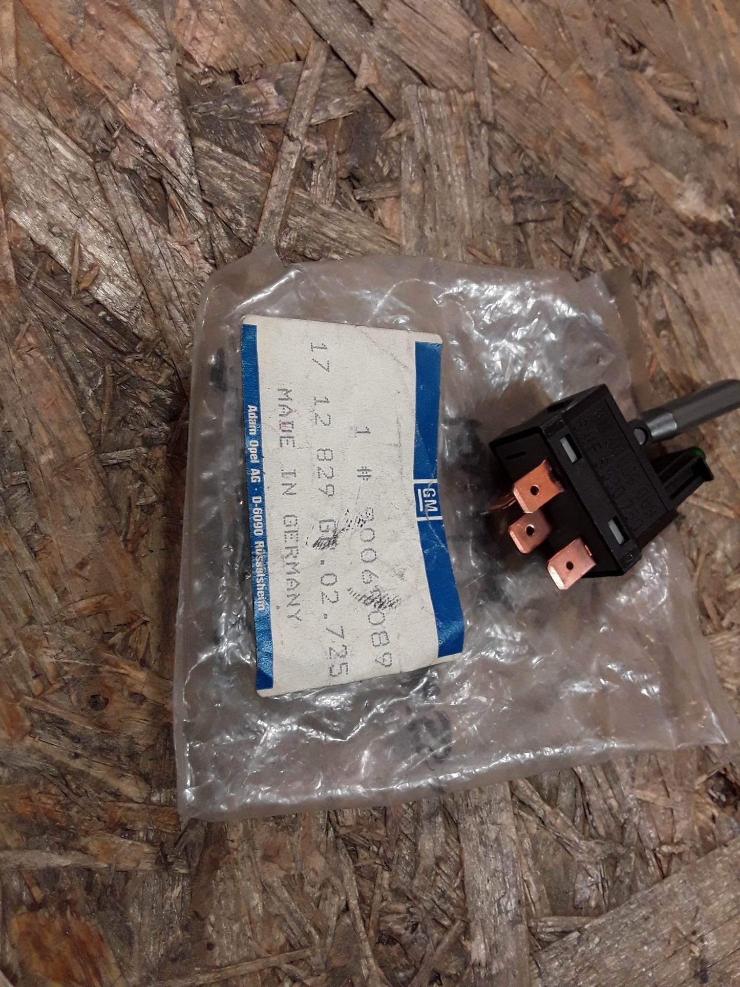 Ascona C Schalter Nebelschlussleuchte original GM Opel NEU