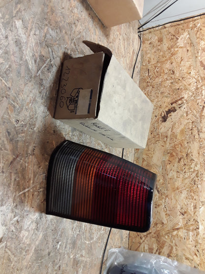 Kadett E Rückleuchte links dunkel original GM Opel NEU