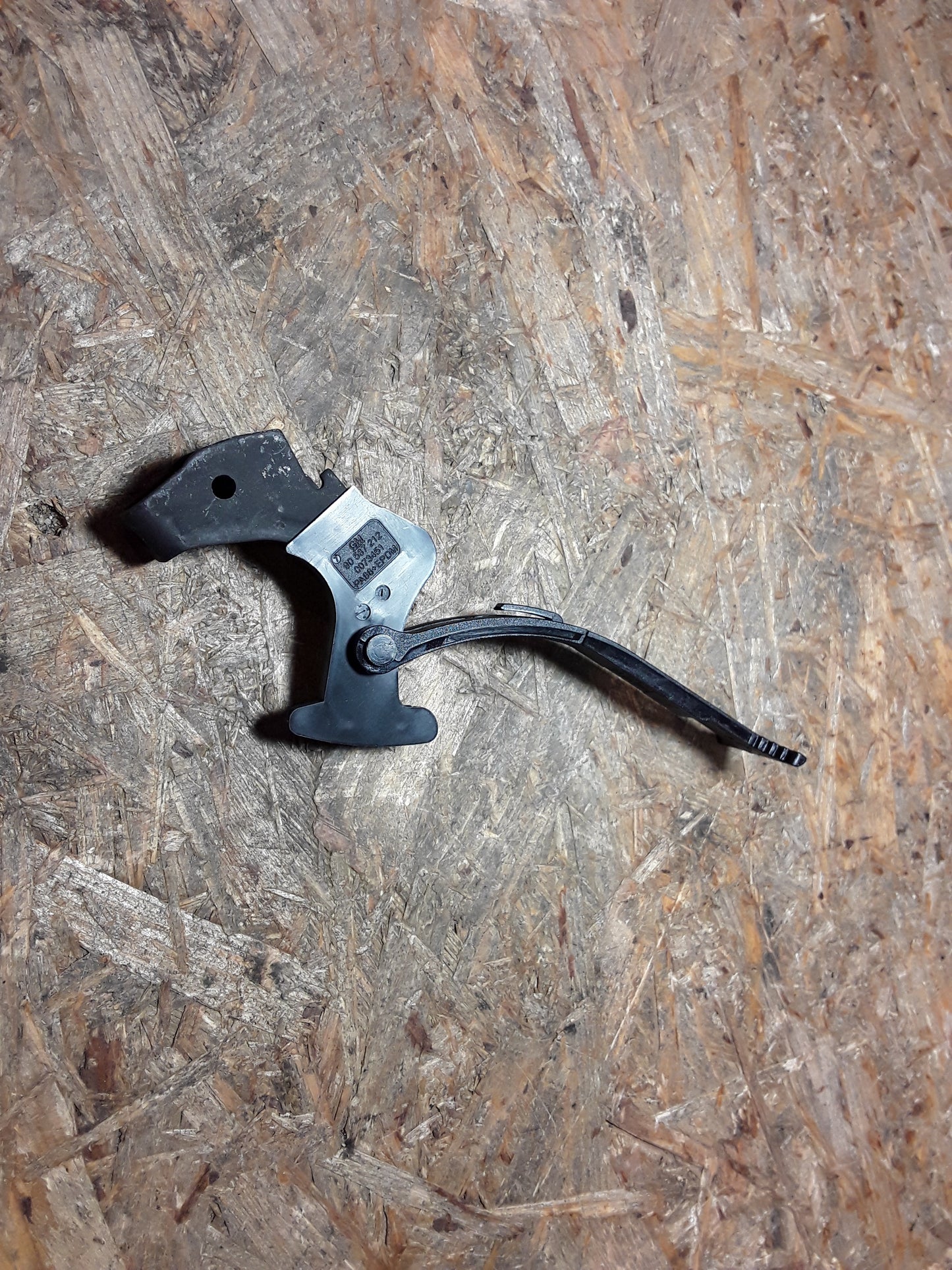Astra G Zafira A Haken Motorhaubenverschluss original GM Opel NEU