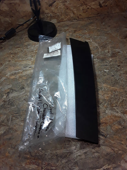 Antara Chevrolet Captiva Blende Türfenster vorne rechts original GM Opel NEU