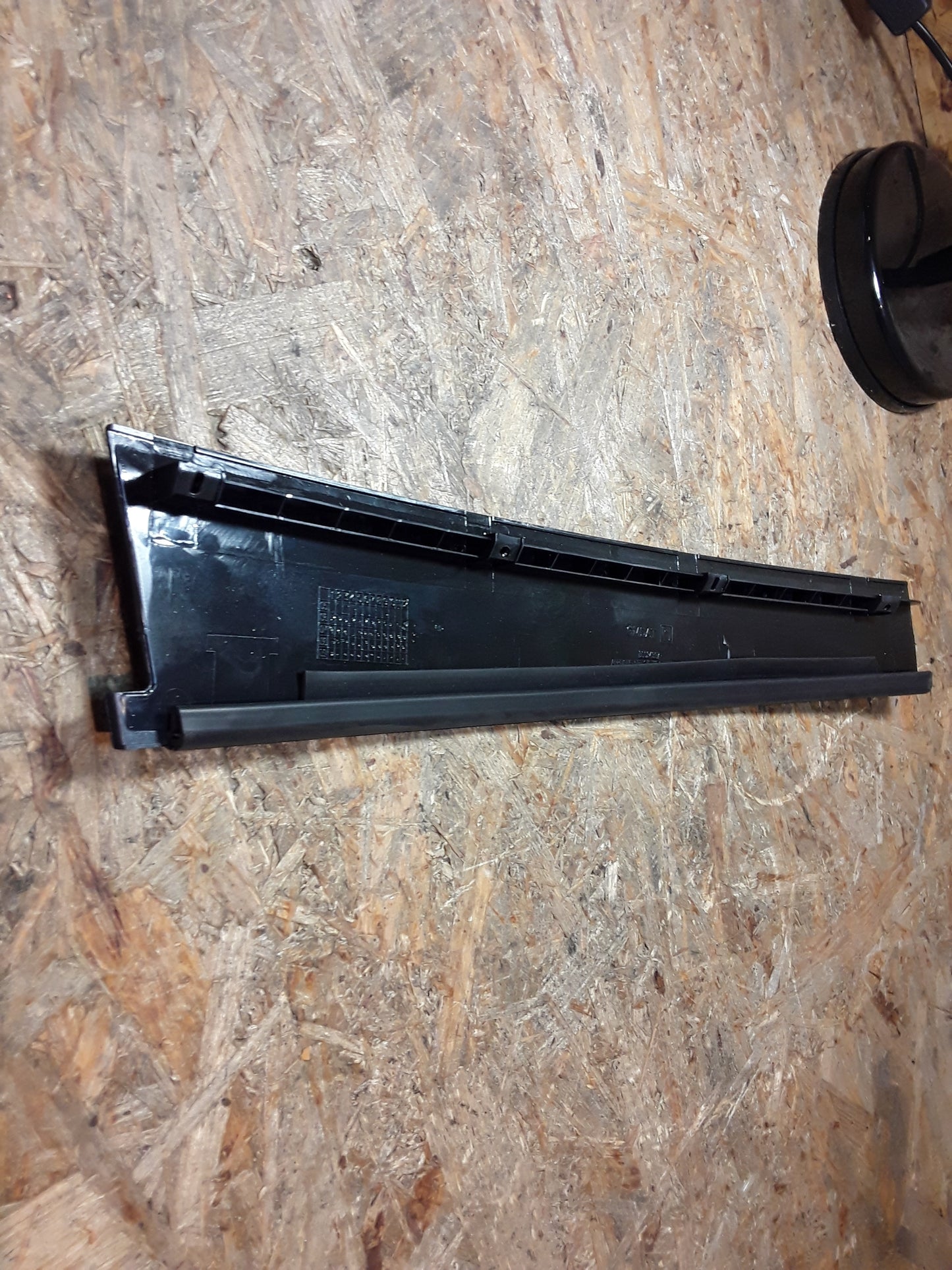 Antara Chevrolet Captiva Blende Türfenster vorne rechts original GM Opel NEU