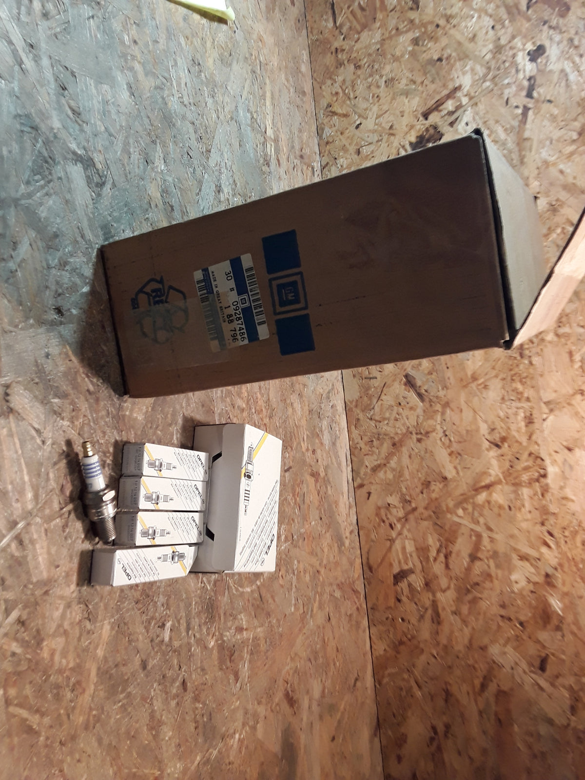 Kadett E, 1,6l Ascona C Vectra A Zündkerzen (je 4Stk.)original GM Opel NEU