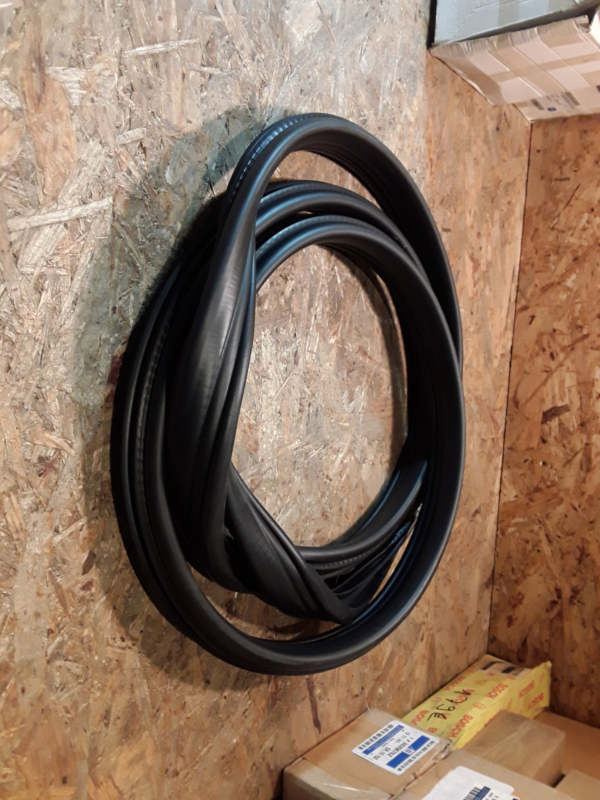 Vectra B Stufenheck / Fließheck Dichtung Hintertüre links original GM Opel NEU