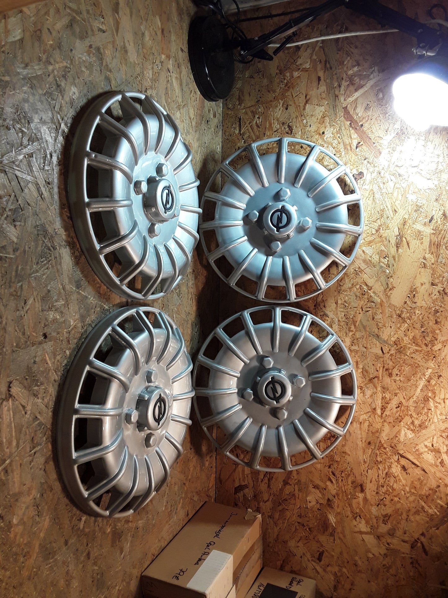 Oldtimer Radkappensatz Plastik original GM Opel NEU