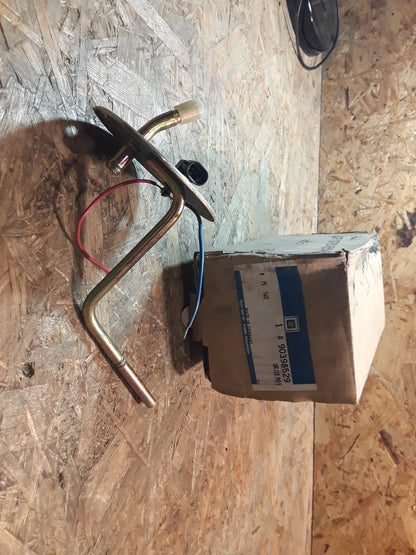 Kadett E Flansch Kraftstofffördereinheit original GM Opel NEU