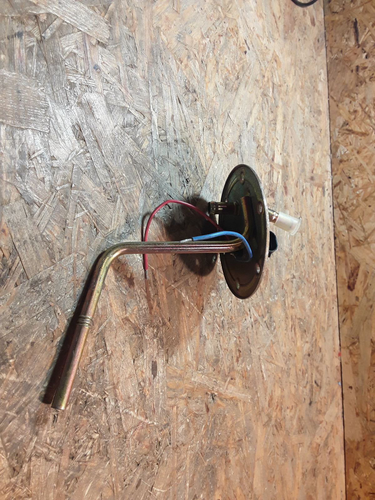 Kadett E Flansch Kraftstofffördereinheit original GM Opel NEU
