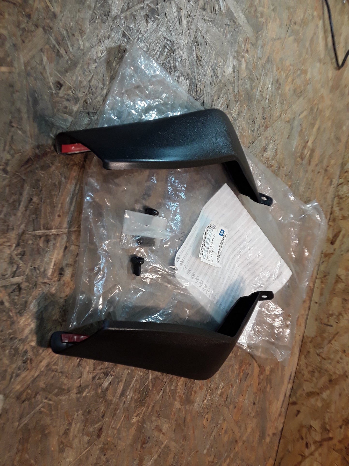 Corsa C Schmutzfänger vorne original GM Opel NEU