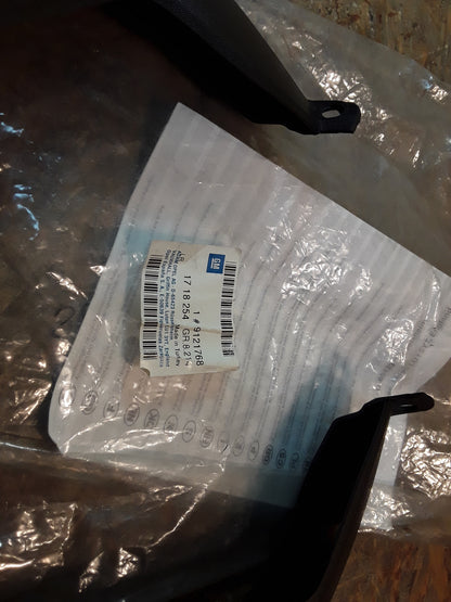 Corsa C Schmutzfänger vorne original GM Opel NEU
