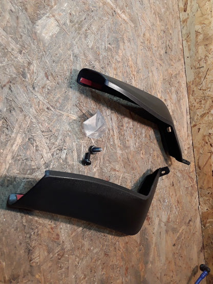 Corsa C Schmutzfänger vorne original GM Opel NEU