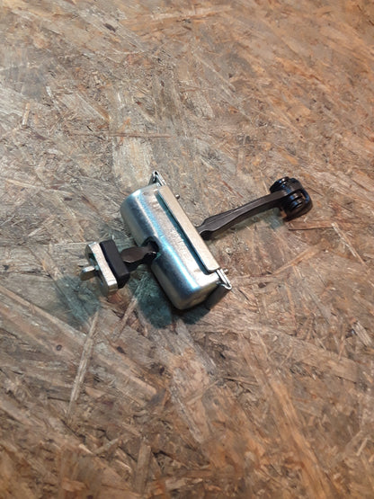 Corsa D Türfangband vorne original GM Opel NEU