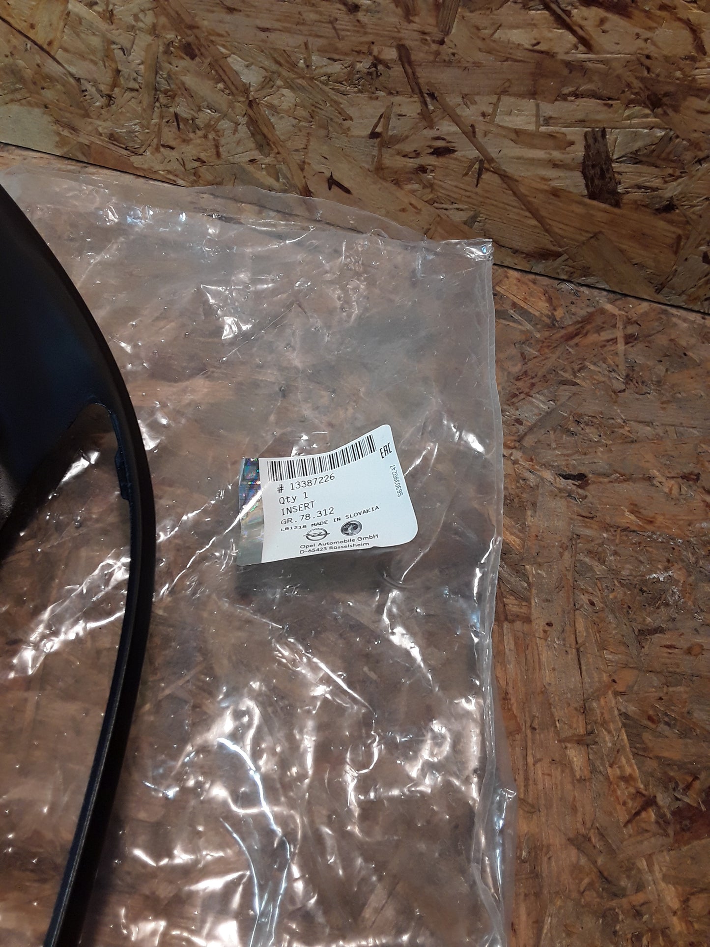 Astra J Stoßstange Lichtgitter vorne links original GM Opel NEU