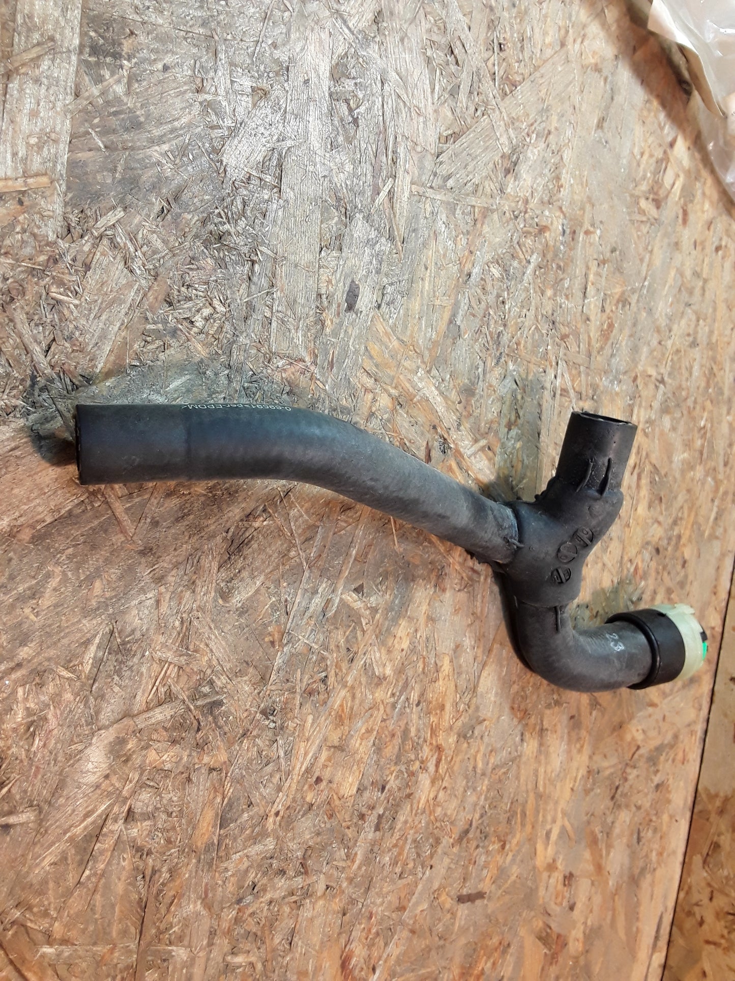 Vectra B Schlauch Heizungsventil Wasserauslass original GM Opel NEU