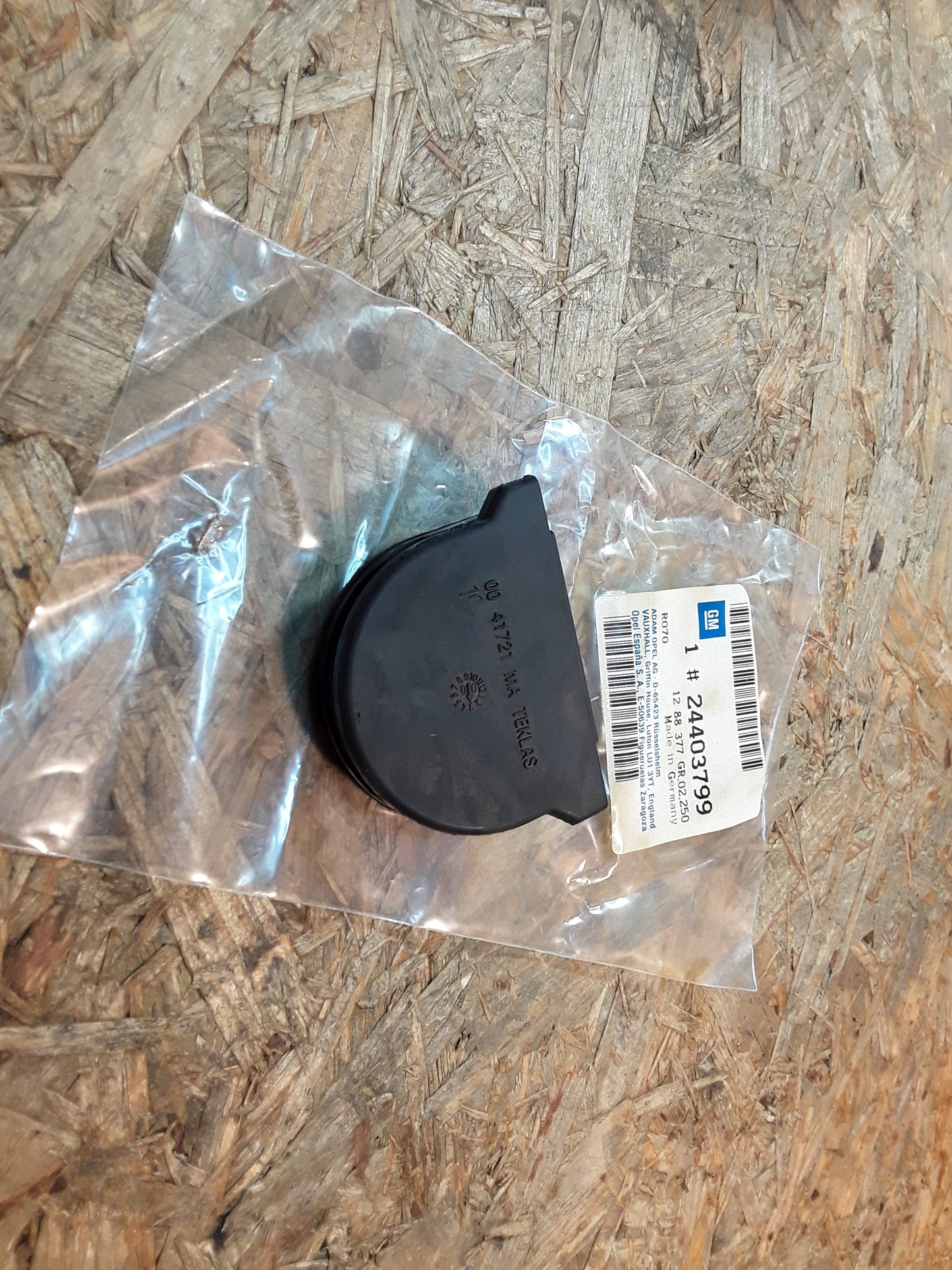 Vectra B Gummistopfen Stirnwand- Wasserablass original GM Opel NEU