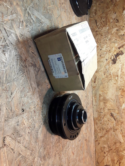Monterey A 3.2l V6 Riemenscheibe an Kurbelwelle original GM Opel NEU