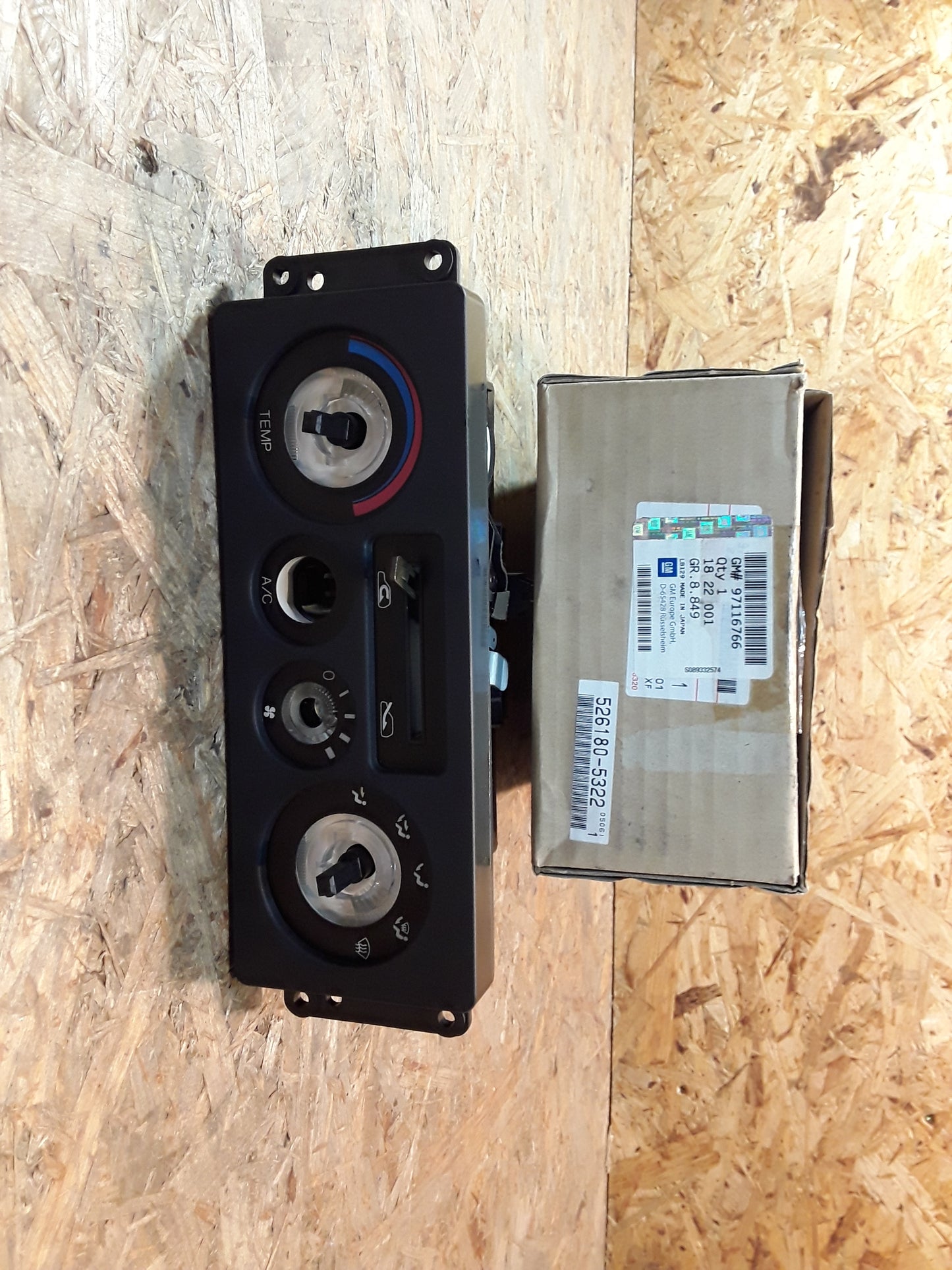 Monterey Klimabedienteil original GM Opel NEU