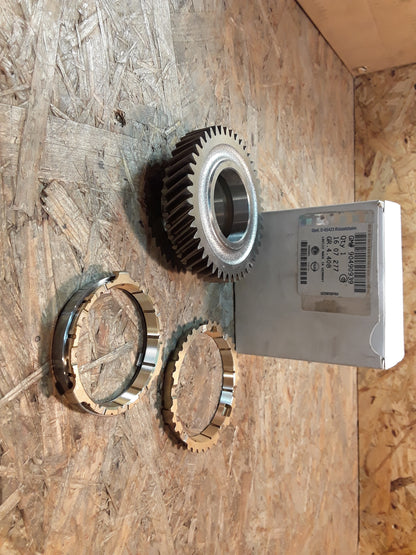 Vectra B Zahnrad 2. Gang mit Synchronring und Feder original GM Opel NEU