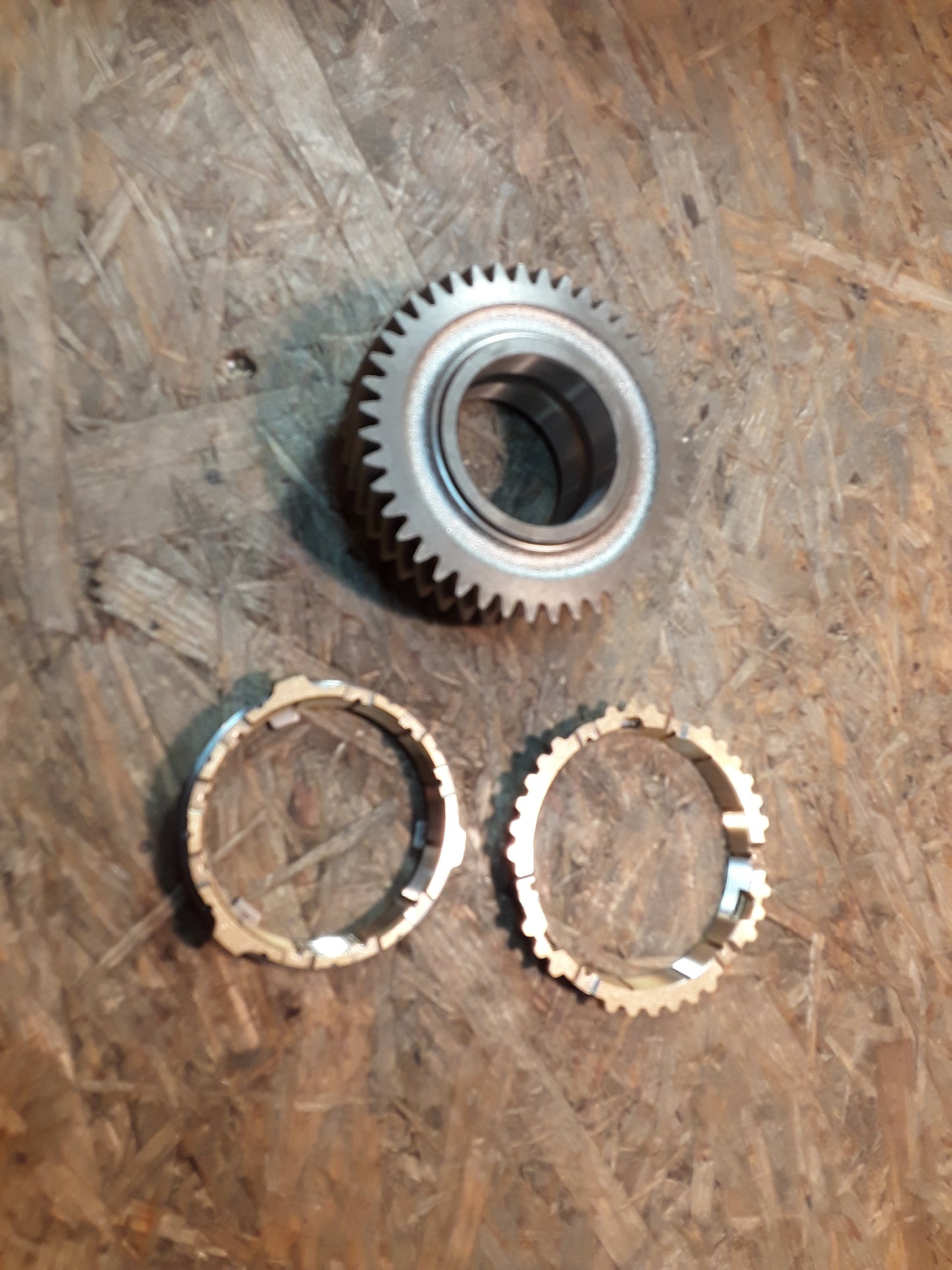 Vectra B Zahnrad 2. Gang mit Synchronring und Feder original GM Opel NEU
