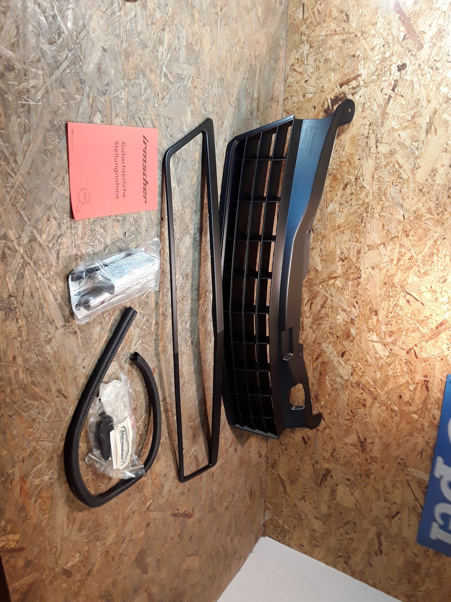 Astra H lackierter Rahmen original IRMSCHER NEU