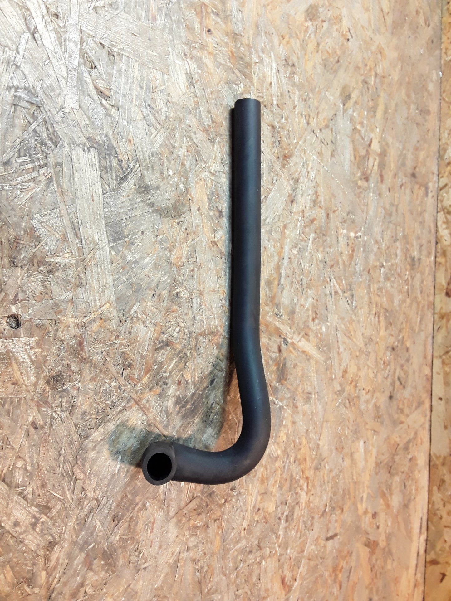 Kadett E 1.6 16S Schlauch Kurbelgehäusenentlüftung original GM Opel NEU