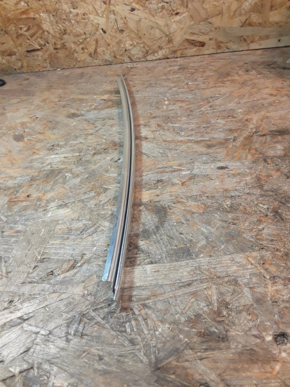 Corsa A Zierleiste Fensterschacht Vordertüre hinten rechts Chrom original GM Opel NEU
