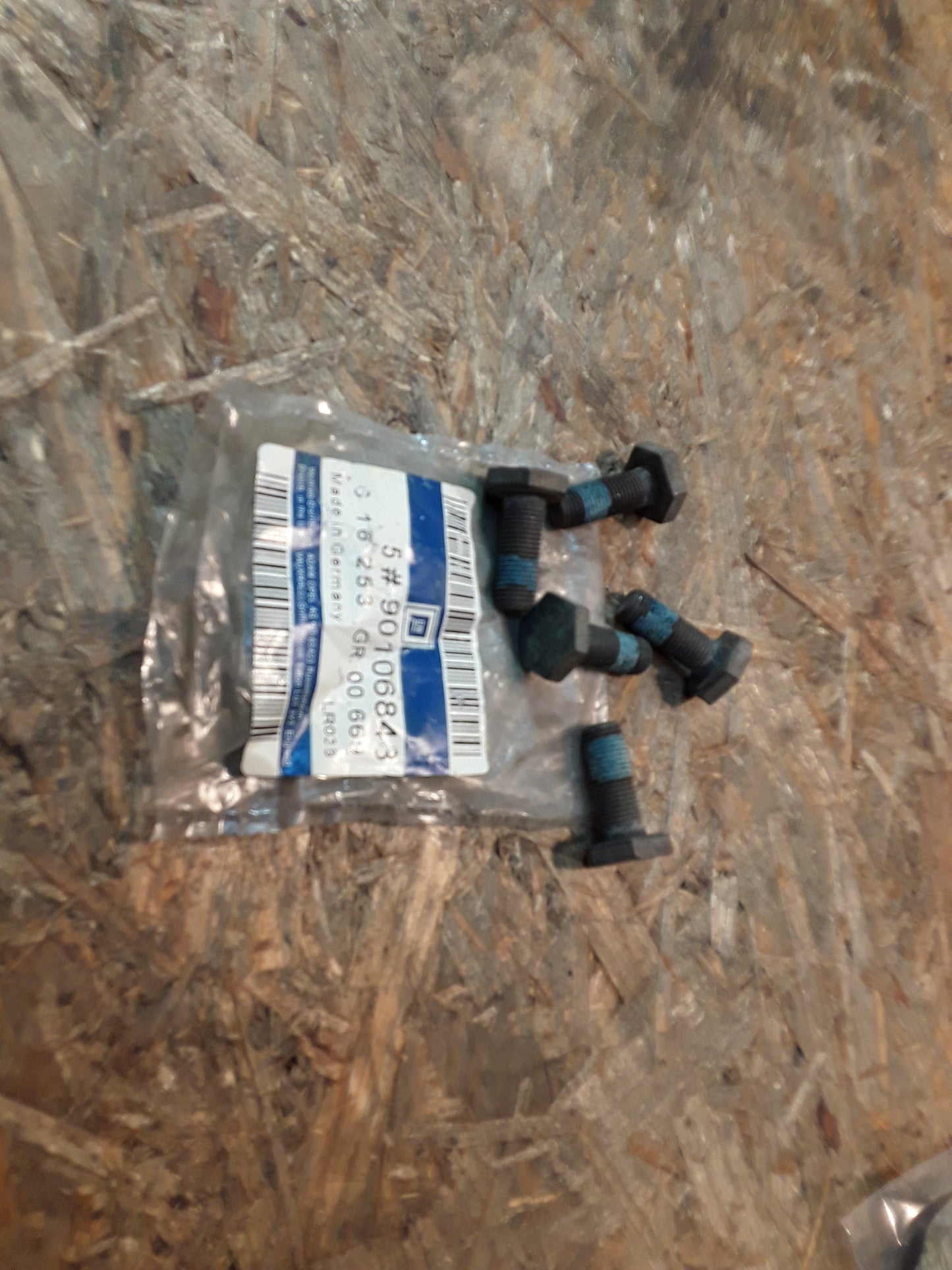 Ascona C Satz Schrauben M9X24,5, Schwungrad an Kurbelwelle original GM Opel NEU