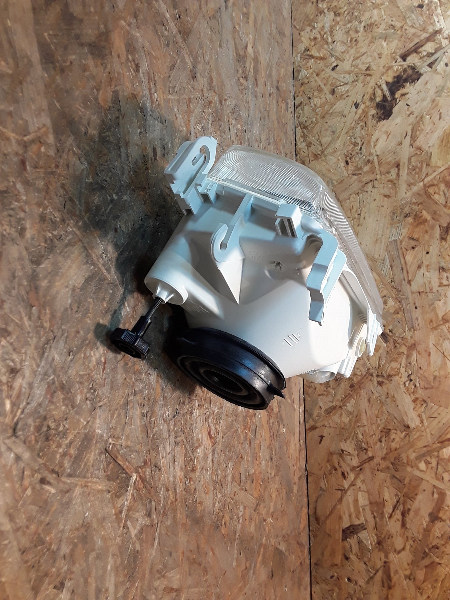 Astra F 1.7D  XACTA Scheinwerfer links H4 original GM Opel NEU