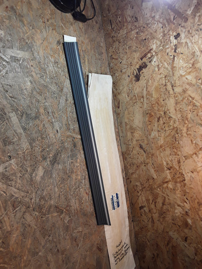 Kadett E Schutzzierleiste Seitenwand hinten vorne links, Blaugrau mit Silberstreifen original GM Opel NEU