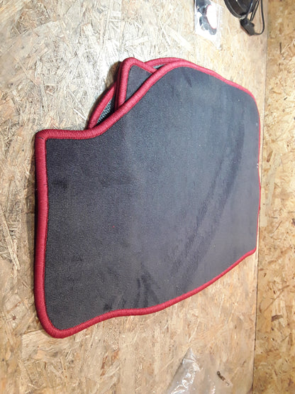 Agila A Fußmattensatz 4-teilig Velour,  anthrazit/ rot original GM Opel NEU